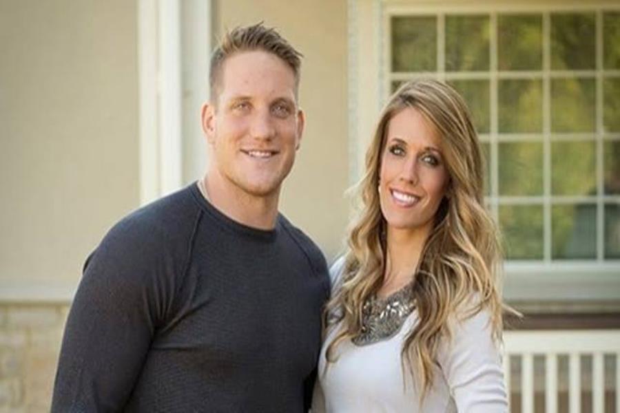 Who Did A.J. Hawk Marry?