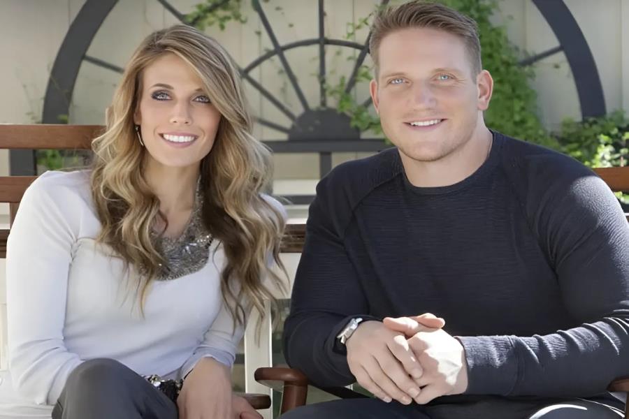 Who Did A.J. Hawk Marry?