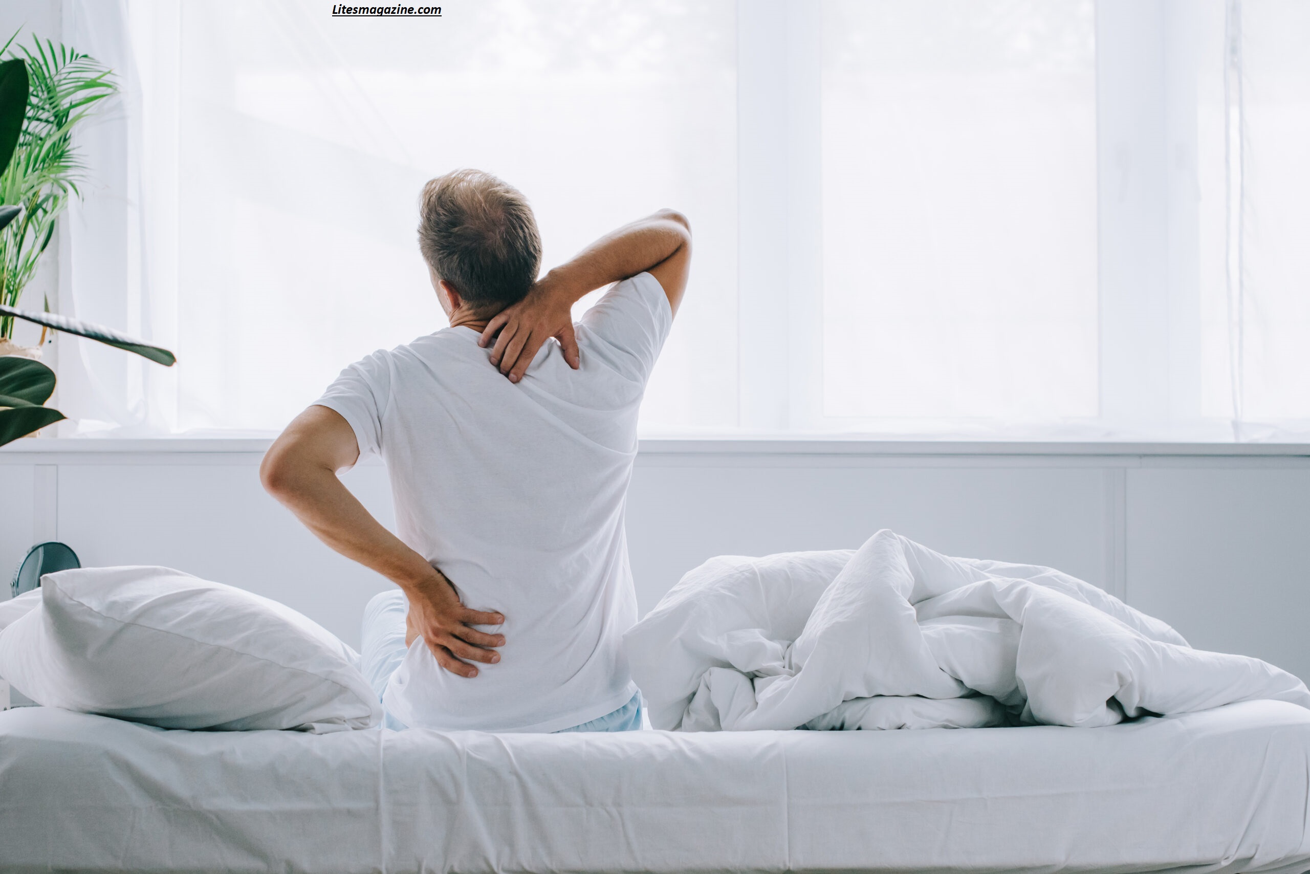 Why Back Hurts When You Wake Up? 9 Causes Doctors Explain
